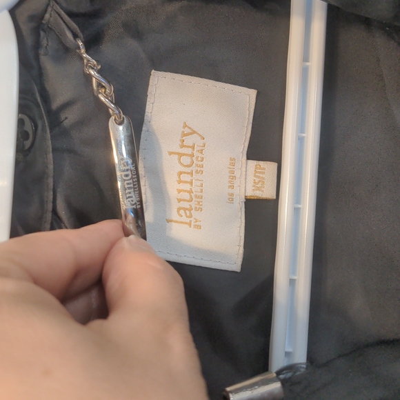 Laundry Jacket - Picture 5 of 7